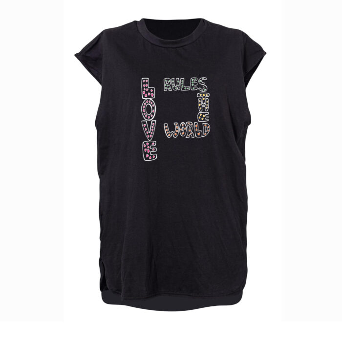 Love Rules The World - Image 3